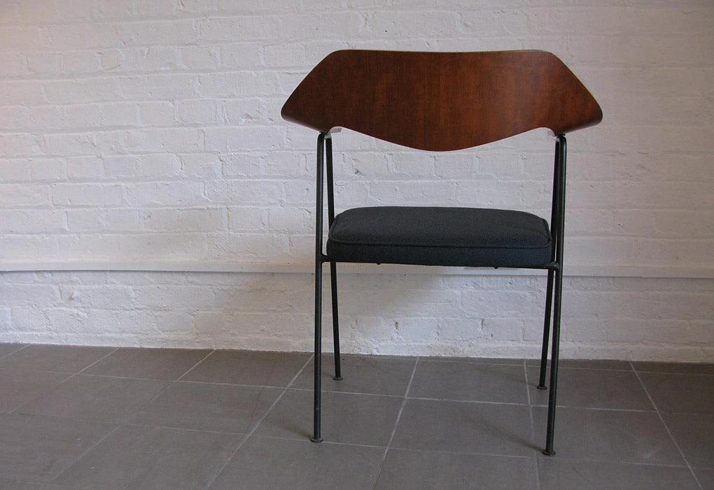 Herman Miller Day, 675 Chair - Image 3