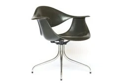 Herman Miller Nelson, Swag Leg Chair