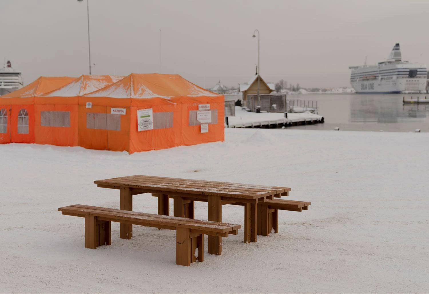 Vaarnii 013 Osa Outdoor Dining Table - Image 15