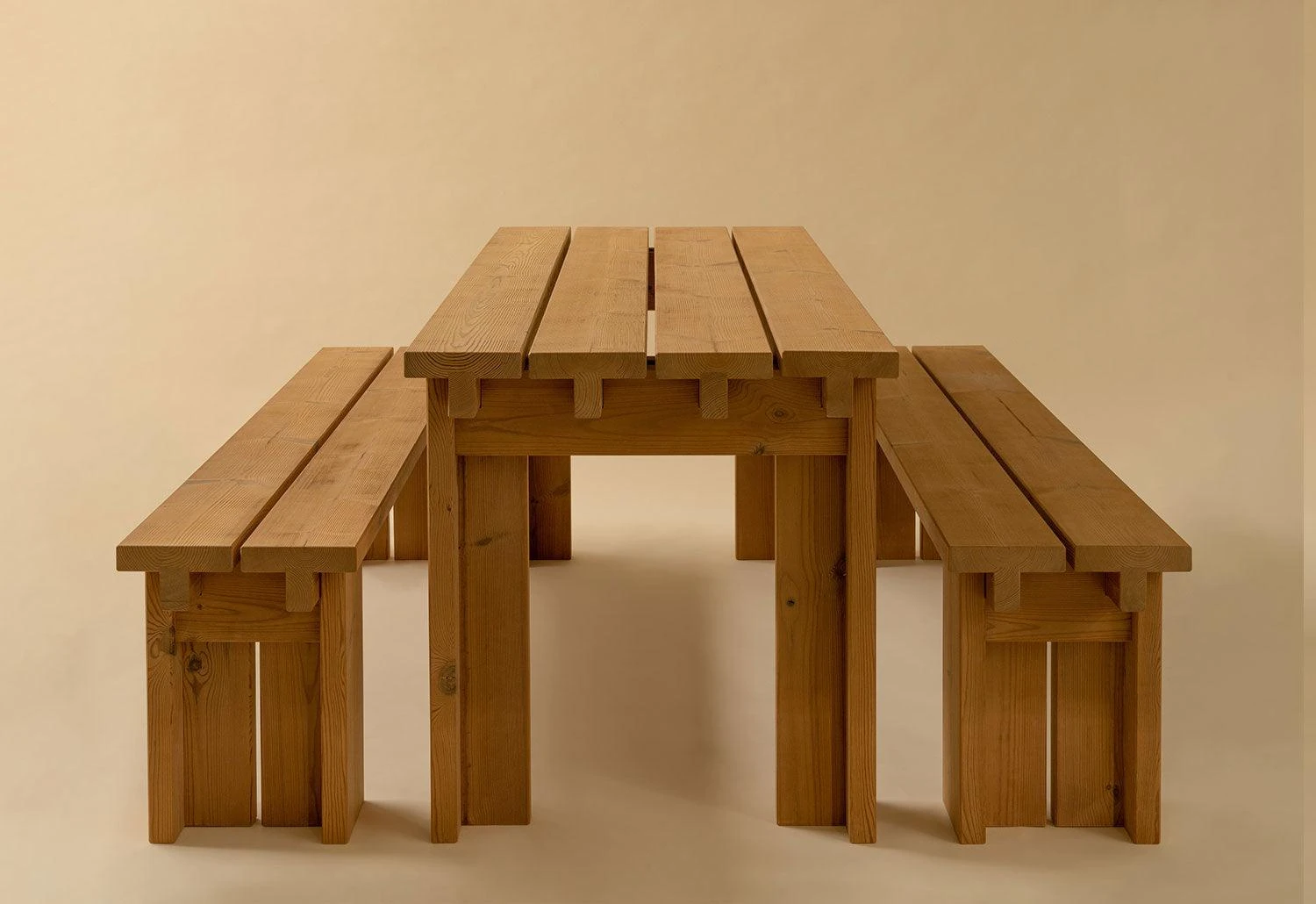 Vaarnii 013 Osa Outdoor Dining Table - Image 3