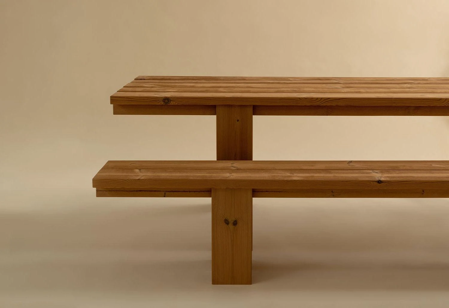 Vaarnii 013 Osa Outdoor Dining Table - Image 10