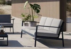 Case Eos 3 Seater Sofa