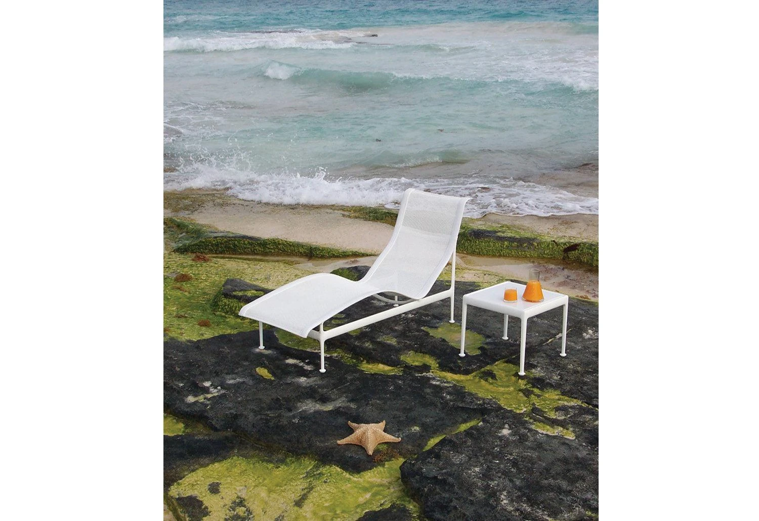 Knoll 1966 Outdoor Contour Chaise, 1966 - Image 3