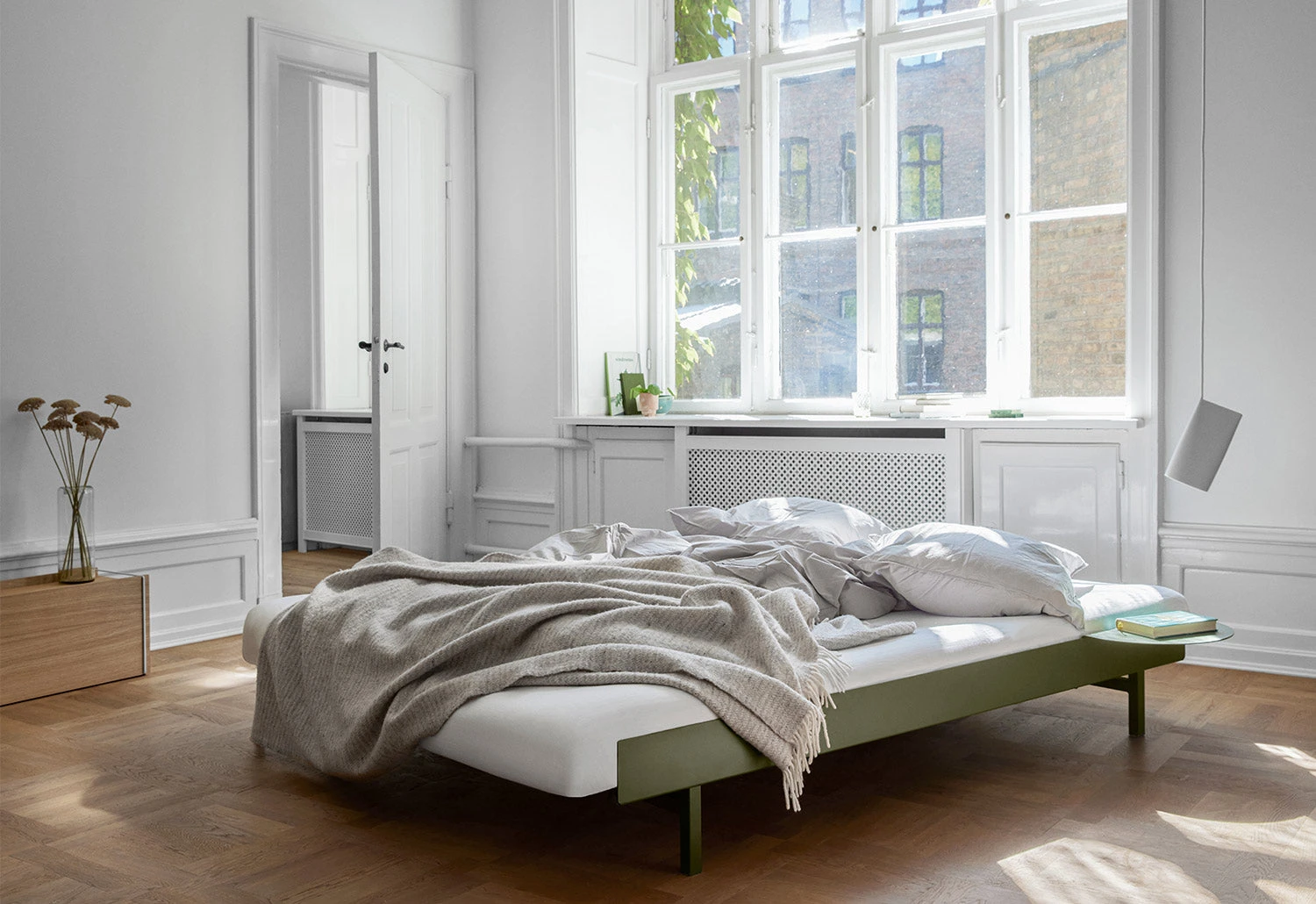 Moebe 90 - 180cm Bed, 2021 - Image 6