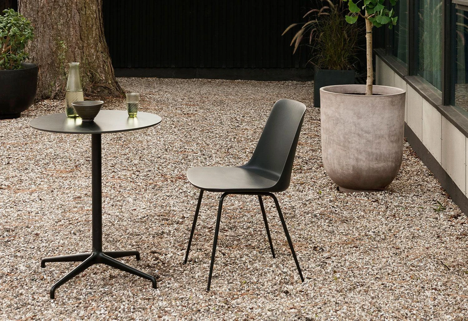 AndTradition Rely Outdoor Table - Image 5