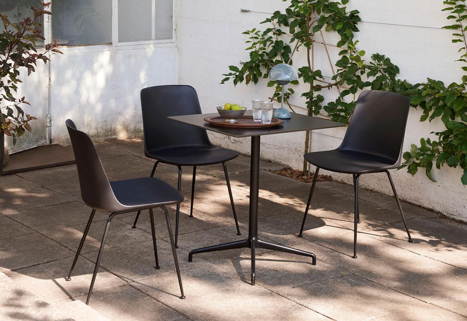 AndTradition Rely Outdoor Table - Image 4